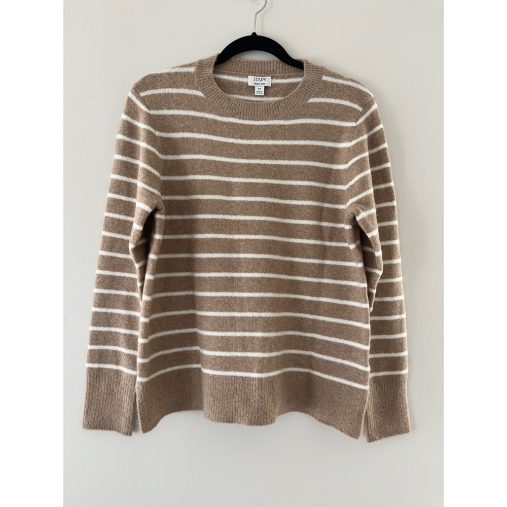 Women’s Striped crewneck sweater in extra-soft yarn